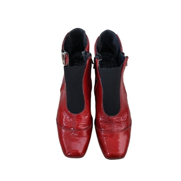 Un Tour En Ville Red Patent Leather Booties - Picture 4 of 13